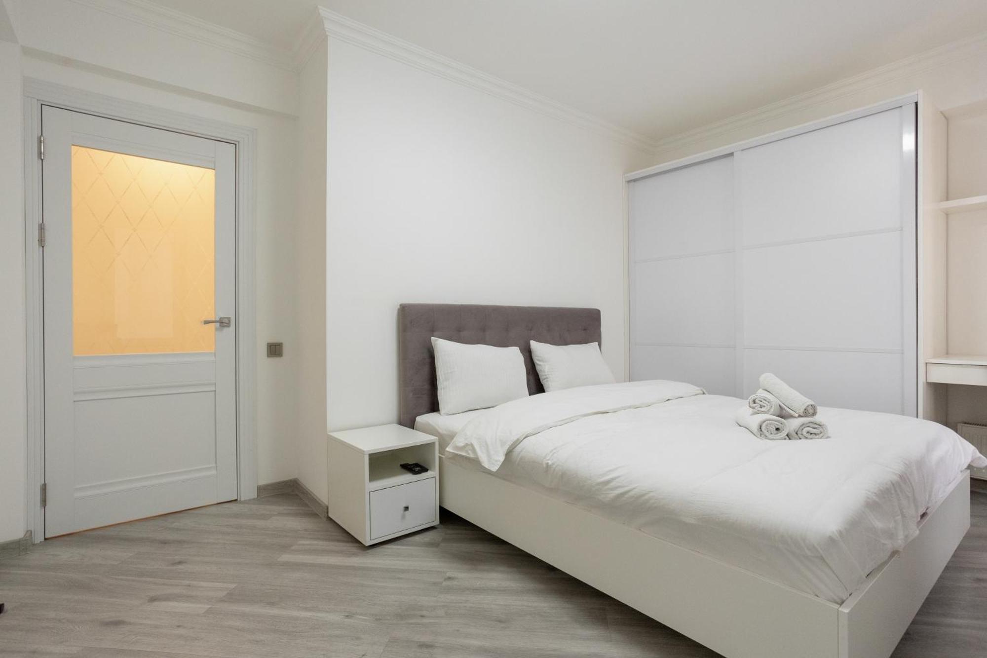 New With 2 Bedrooms In Apartment Kischinau