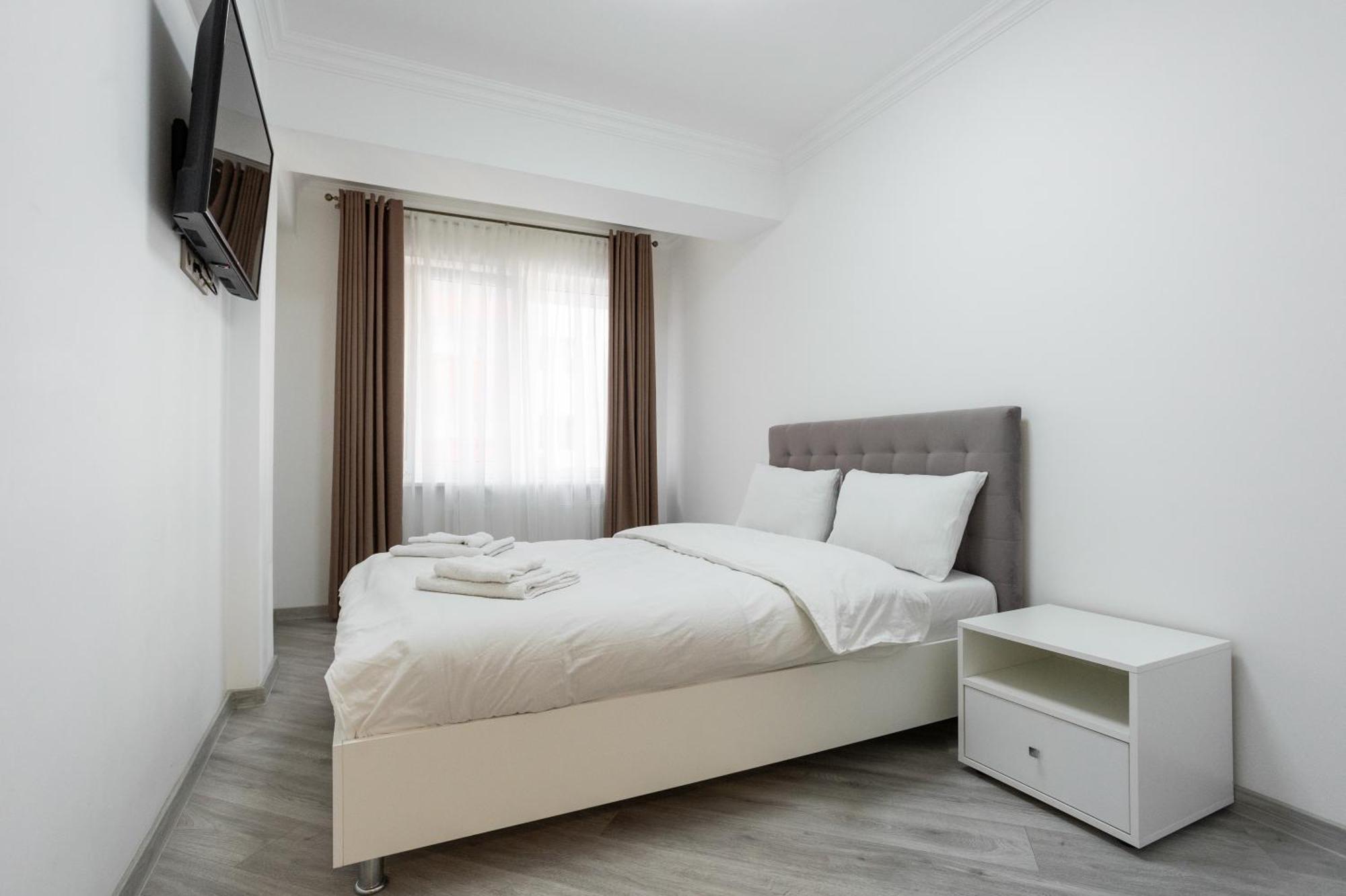 Apartment New With 2 Bedrooms In *
