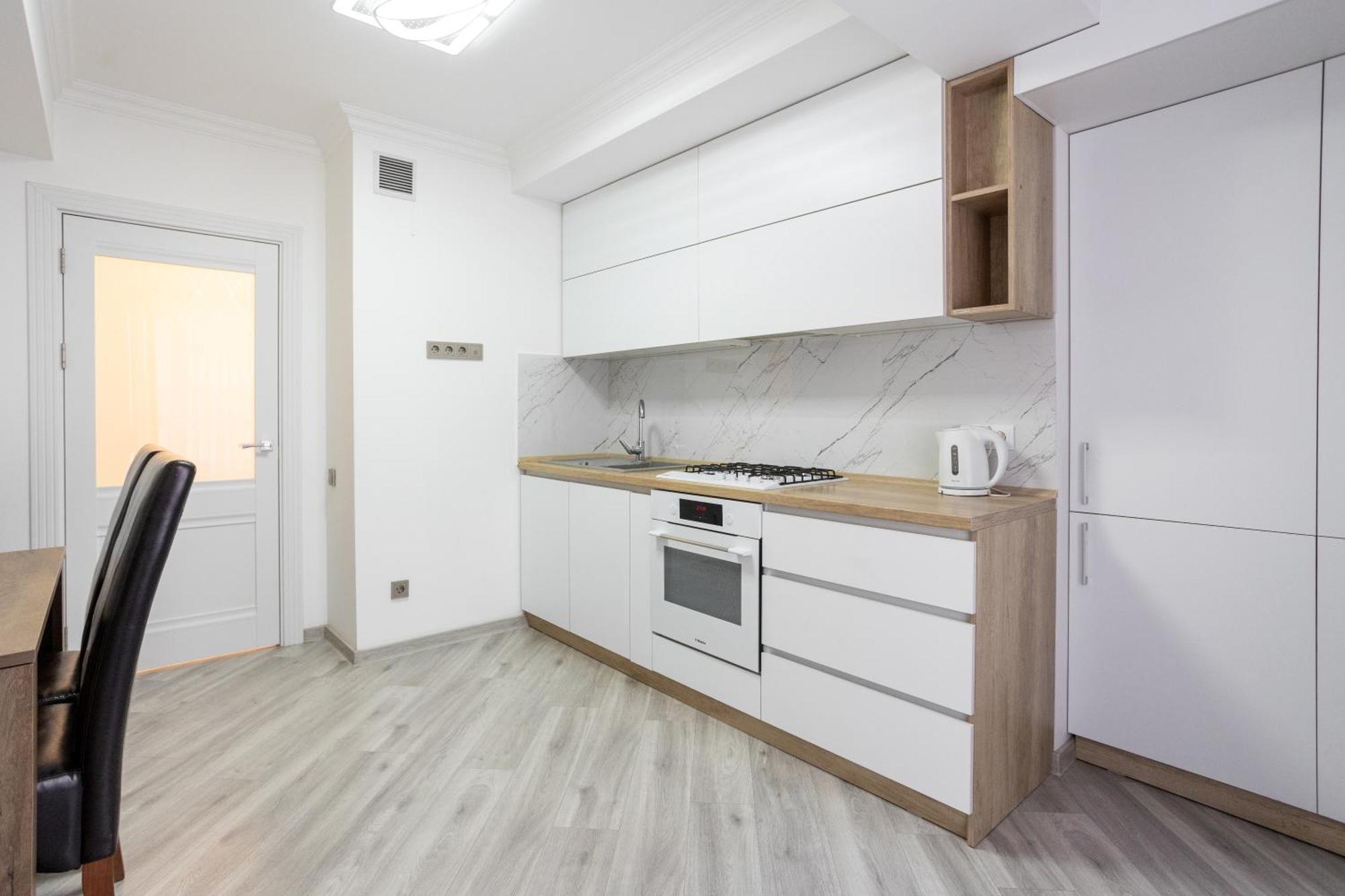 New With 2 Bedrooms In Apartament *
